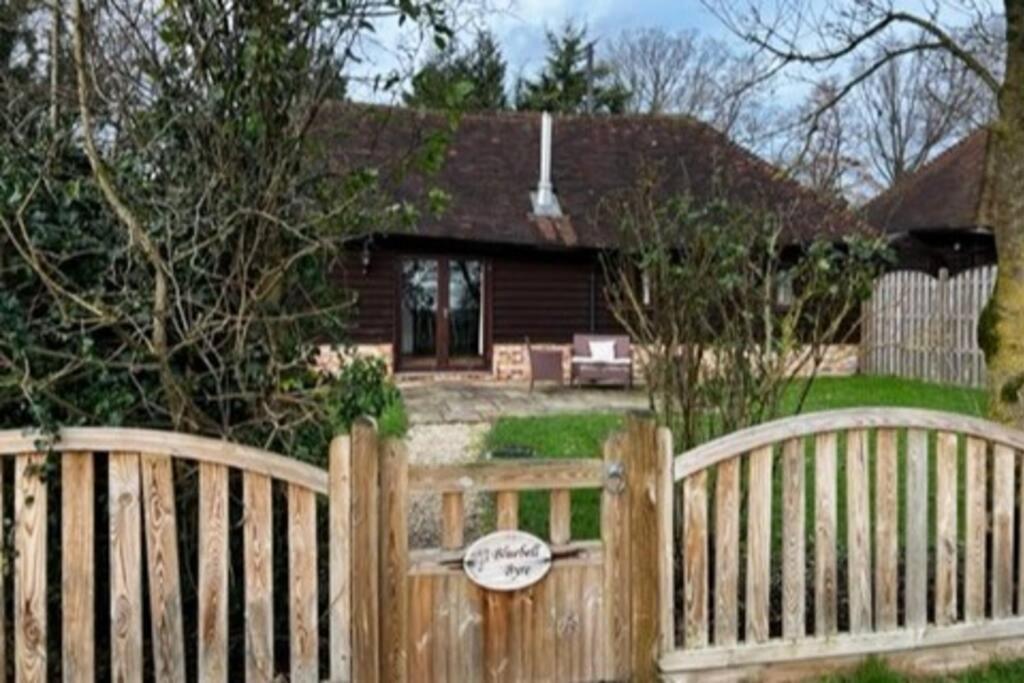 Charming Picturesque Cottage - Nr Tenterden & Rye, Pets Welcomed Rolvenden ภายนอก รูปภาพ